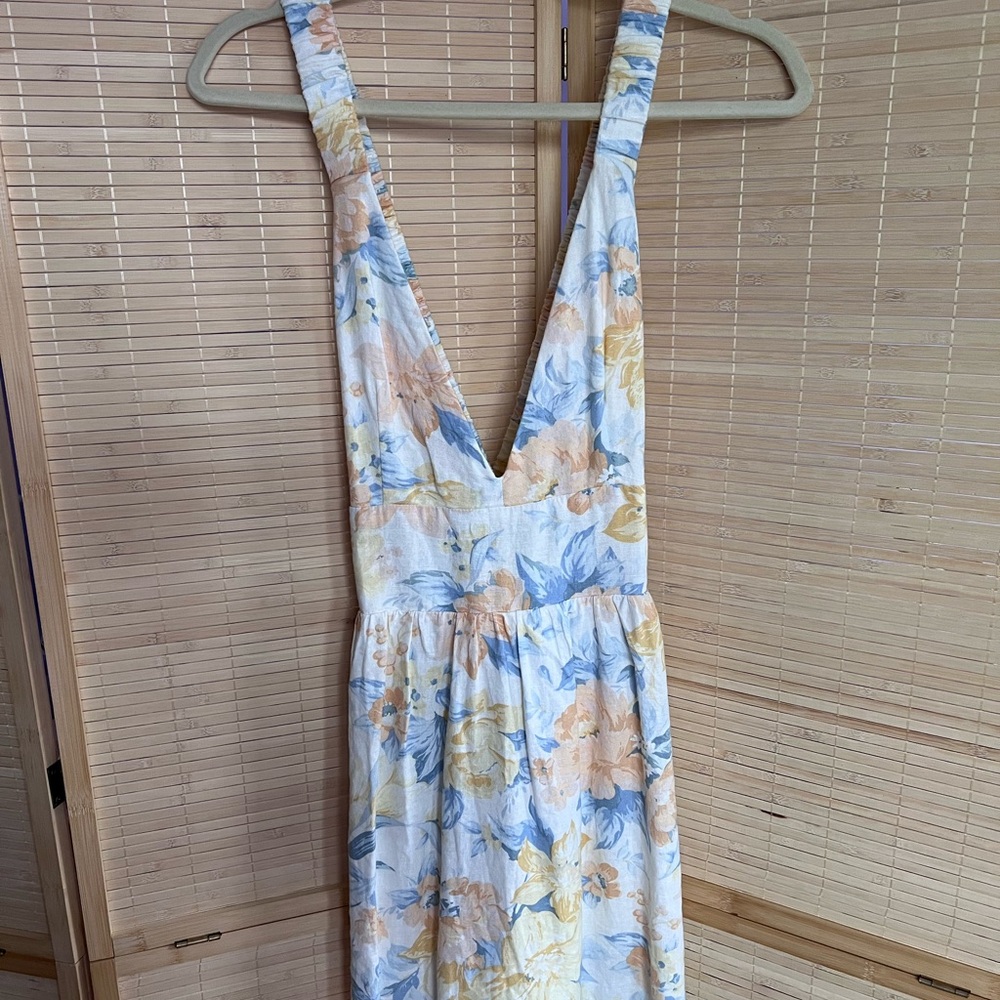 Abercrombie Floral Romper with Deep V-Neck - Picture 3 of 6
